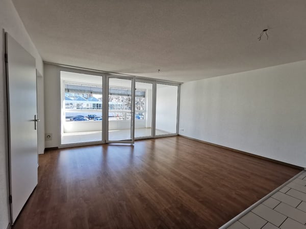 Moderne 2-Zimmer-Wohnung in Biel 2