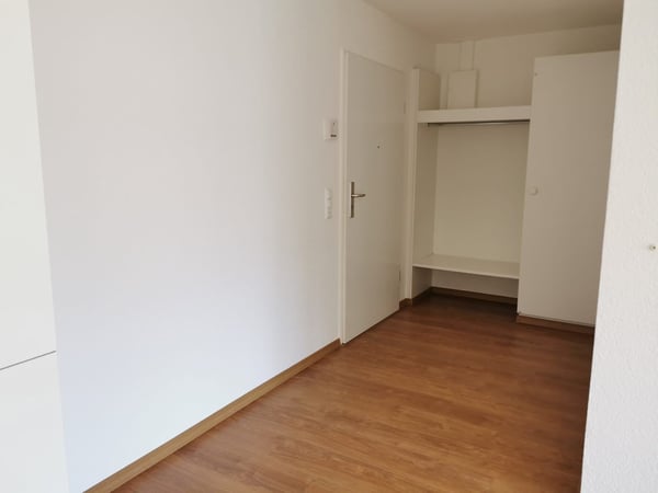 Moderne 2-Zimmer-Wohnung in Biel 6