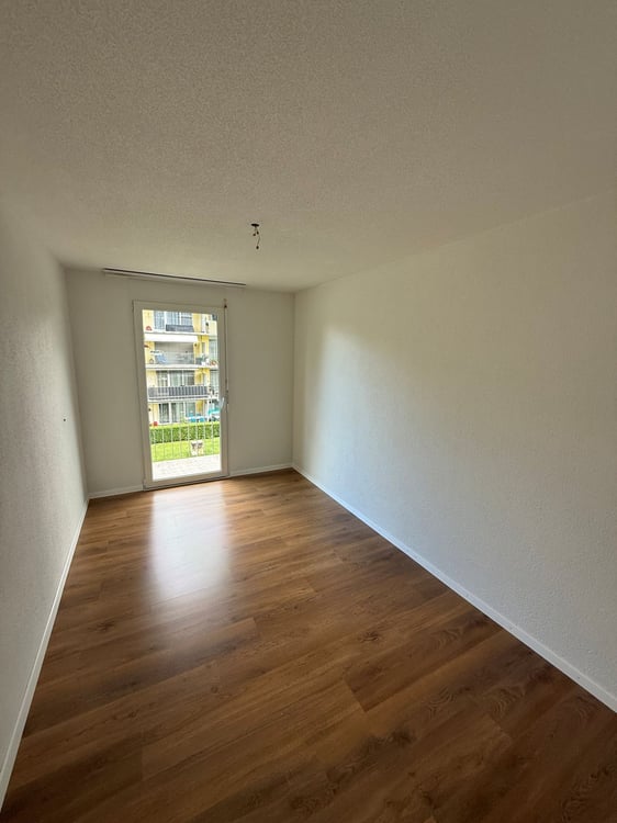 Helle 5-Zimmer-Wohnung mit grossem Balkon in Winterthur-Wülflingen 7