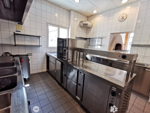 Gewerbefläche für Café/Bar oder Restaurant an der Zentralstrasse 91 in Biel 7
