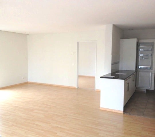 Moderne und grosszügige 4.5-Zimmerwohnung im 6.OG mit Wintergarten 6