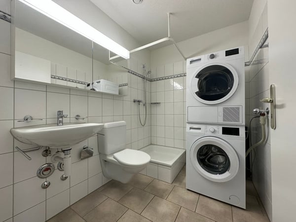 Moderne und grosszügige 4.5-Zimmerwohnung im 6.OG mit Wintergarten 7