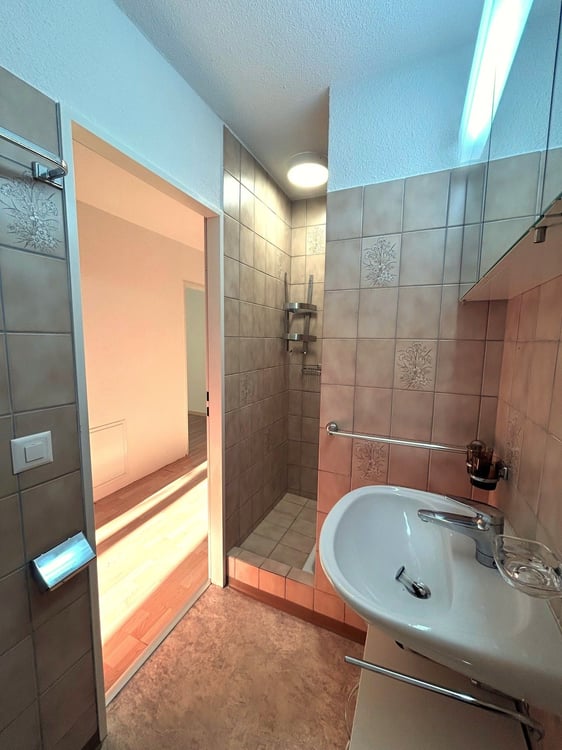 4.5-Zimmer Wohnung mit Gartensitzplatz in Rüschlikon verfügbar 9