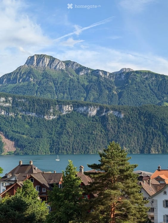 Helle, neue luxuriöse 3½ Zimmer Wohnung (E7) im DG mit grossem Balkon 8