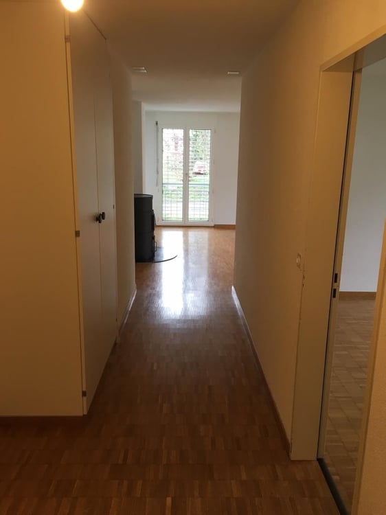Helle 2.5-Zimmer-Wohnung mit Balkon an ruhiger Lage in Zürich-Altstetten 8
