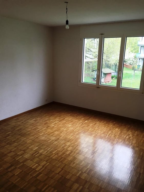 Helle 2.5-Zimmer-Wohnung mit Balkon an ruhiger Lage in Zürich-Altstetten 4