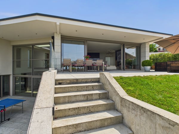Somptueuse villa vue lac 2
