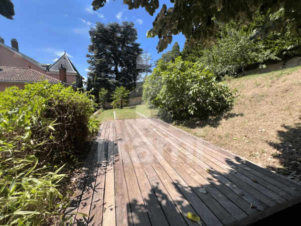 Propriété de caractère - T10 - 1 700m² de parc 12