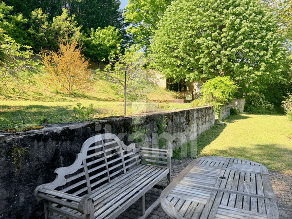 Propriété de caractère - T10 - 1 700m² de parc 13
