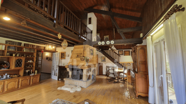 FAVERGES - Maison familiale 284 m² dont 195 m² habitables avec terrain de 2 015 m² 6