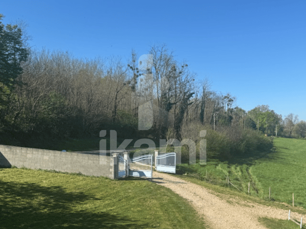 MAISON/EXPLOITATION 15 HECTARES LENS LESTANG 11