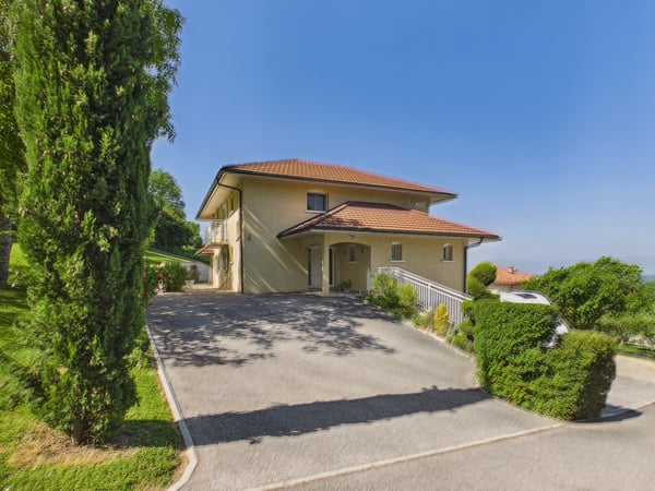 CRANVES-SALES   Villa d'exception avec vue panoramique 4