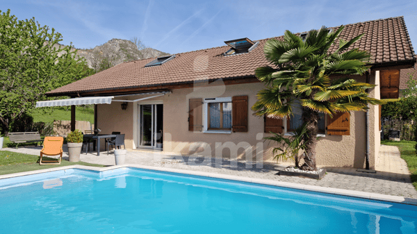 DOUSSARD Maison 6 pièces Terrain plat 1 064 m² 1