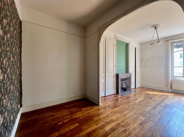 EXCLUSIVITE - T2 de 59,13m2 (loi Carrez) - 3ème étage 3