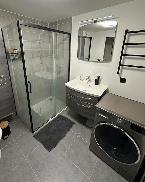Appartement T2 avec jardin de 103 m2 - Cranves Sales 7