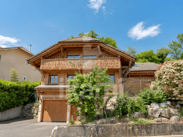 Maison d'exception au pied du Salève   Portes de Genève 2