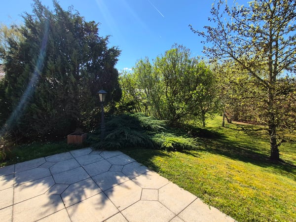 Maison chaleureuse et authentique de 132 m2 sur un terrain de 1 200 m2 4
