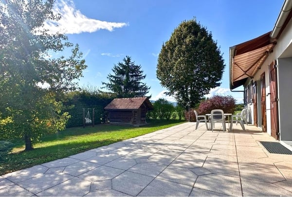 Maison chaleureuse et authentique de 132 m2 sur un terrain de 1 200 m2 1