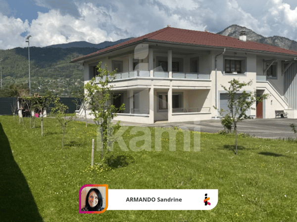 MARIGNIER MAISON  ET ENTREPOT 557 M² 1