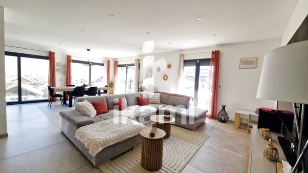 Lathuile, Maison 165 m² avec piscine à 1 km du lac d'Annecy   Coup de coeur assuré 3