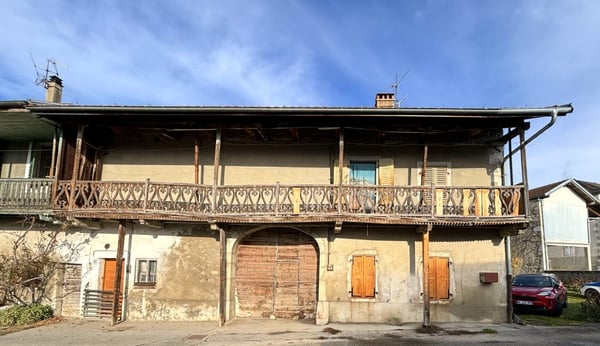 Ensemble immobilier à rénover et terrain constructible 8