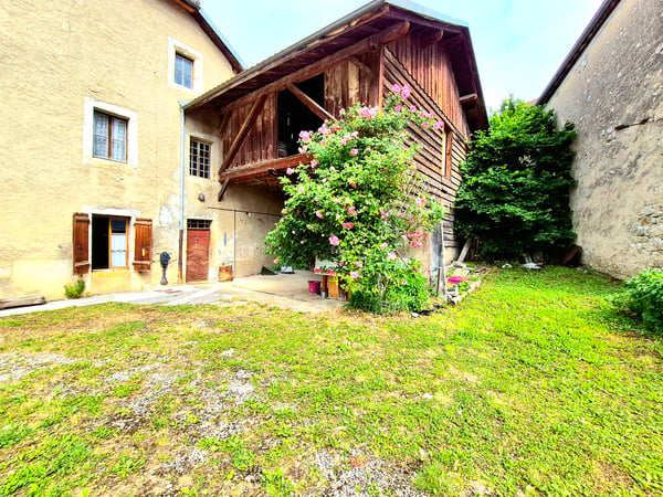 Ensemble immobilier à rénover et terrain constructible 11
