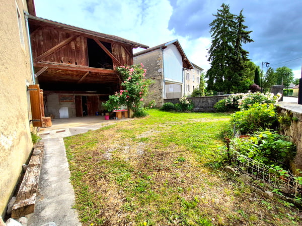Ensemble immobilier à rénover et terrain constructible 4