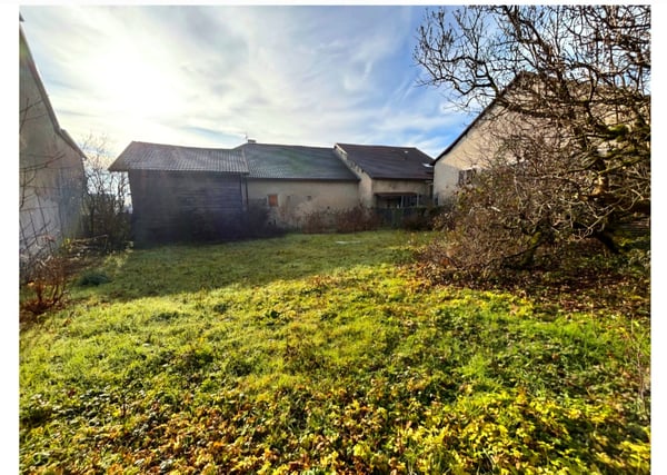Ensemble immobilier à rénover et terrain constructible 7