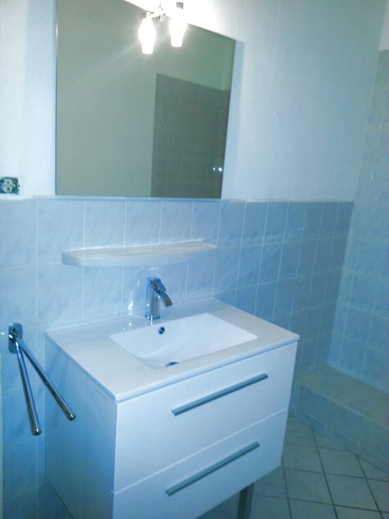 Moëllesulaz Appartement T2 rénové 50 m² avec balcons et parking 7