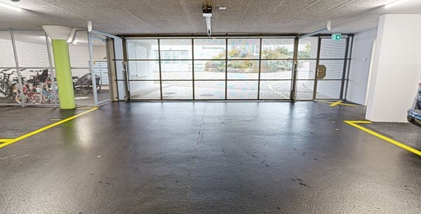 Einstellplatz zu vermieten in grosszügiger Einstellhalle 3