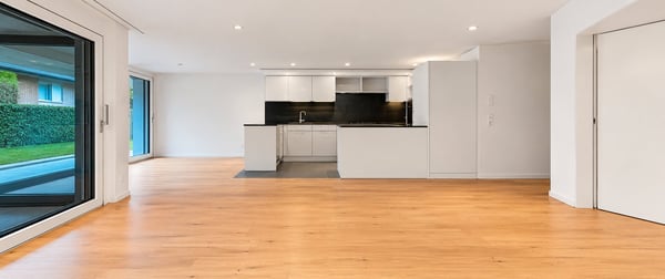 Helle Gartenwohnung mit grosszügigem Wohn- und Aussenbereich am Waldrand 2