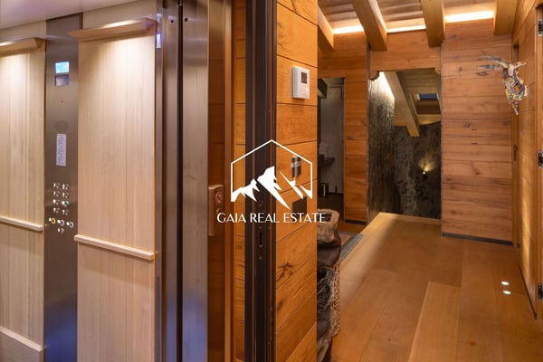 Steffany - Attique 5