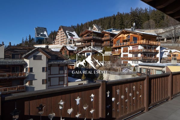 Steffany - Attique 31