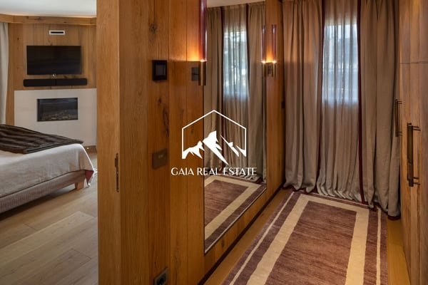 Steffany - Attique 19