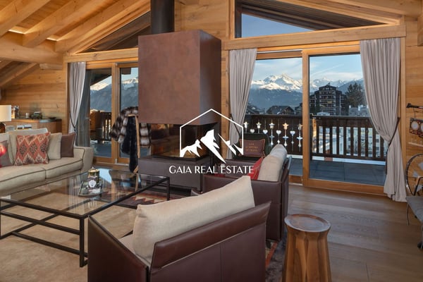 Steffany - Attique 1