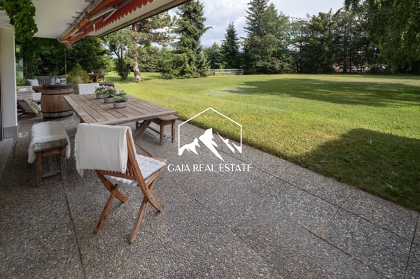 Stunning 4.5-Room Apartment on Route de Tsarbouye 6