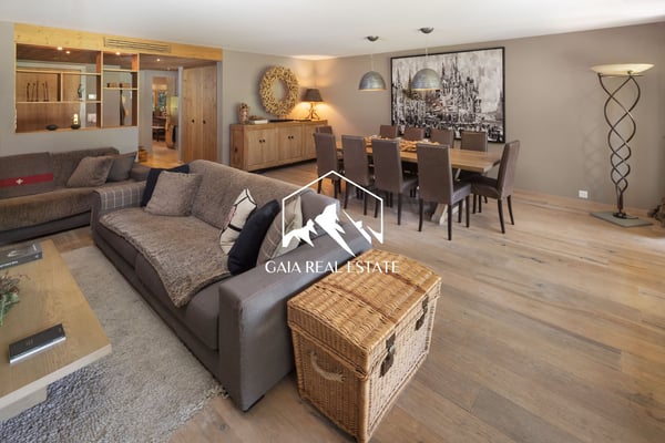 Stunning 4.5-Room Apartment on Route de Tsarbouye 5