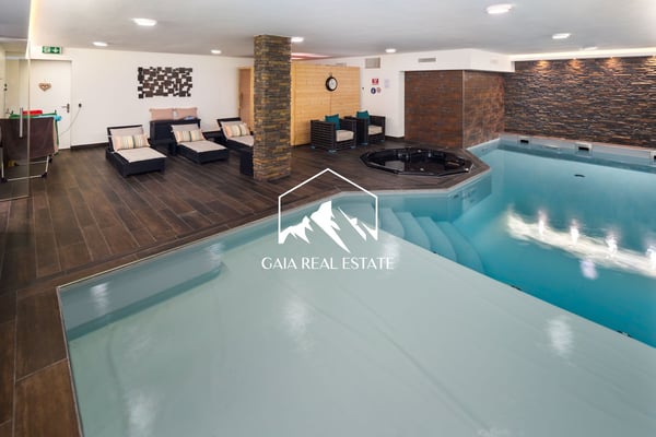 Stunning 4.5-Room Attic Apartment with Panoramic Views in Crans-Montana 18