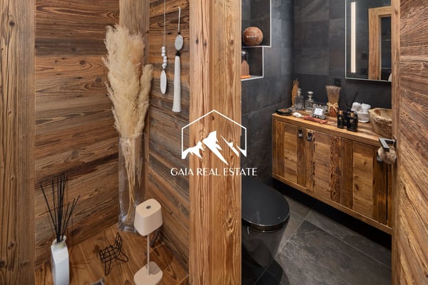 Stunning 4.5-Room Attic Apartment with Panoramic Views in Crans-Montana 15