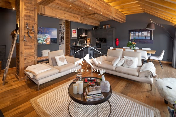 Stunning 4.5-Room Attic Apartment with Panoramic Views in Crans-Montana 4