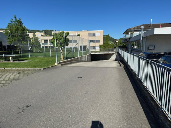 Parkplätze in der ESH Burgfeld Belp zu vermieten 8