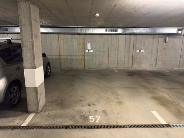 Parkplätze in der ESH Burgfeld Belp zu vermieten 4