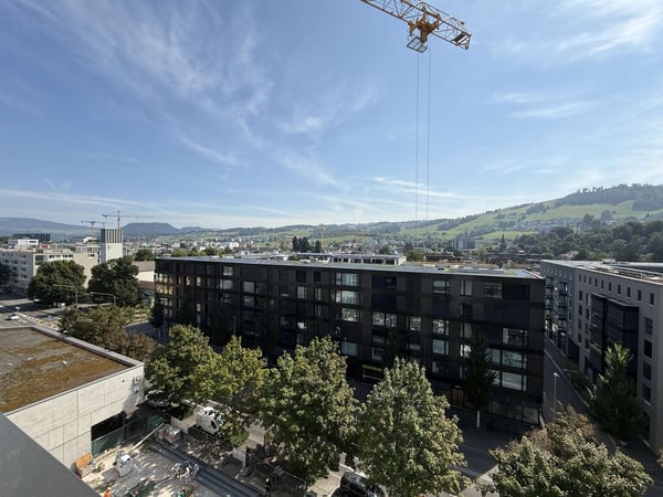 1.5-Zimmer Maisonettewohnung mit eigener Dachterrasse (125 m2) in Zug 3