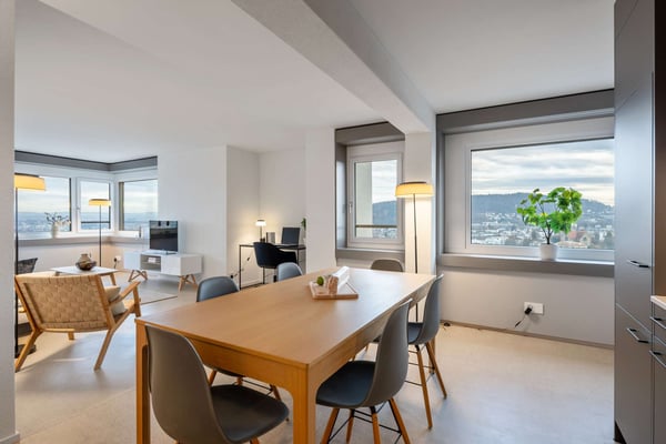City-Sky-Living: 1.5 Zimmerwohnung mit Panorama 2