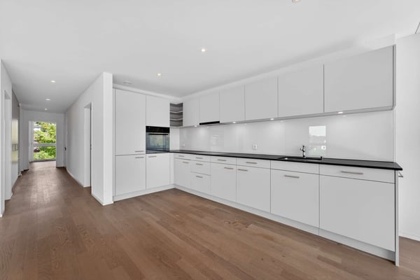 Grosszügig wohnen: Moderne 5.5-Zimmer-Wohnung mit 35,5 m² Terrasse 3