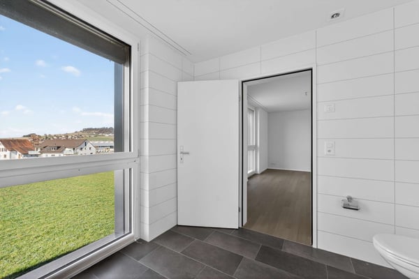 Moderne, helle 4.5 Zimmer-Wohnung mit einer grossen Terrasse 9