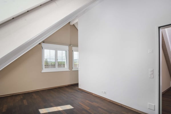 Exklusive 5.5-Zimmer-Maisonnette ? Ein Wohnjuwel mit Stil 11