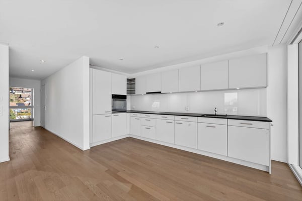 ruhige und sonnige 4.5-Zimmerwohnung mit Weitsicht - Ihr neues Zuhause auf dem Land 2