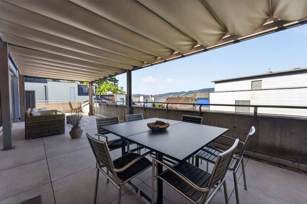 4.5-Zimmer-Maisonettewohnung mit grosszügigen Terrassen, Steingarten und hochwertigem Innenausbau 7