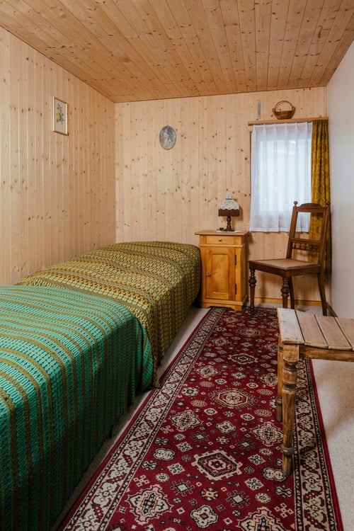 4.5-Zimmer-Haushälfte in idyllischem Bergdorf 12